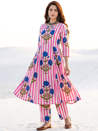 Aina Dua Set Of Kali Kurta Pants & Dupatta