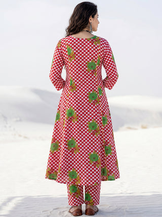 Aina Dastoor Set Of Kali Kurta Pants & Dupatta