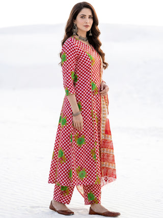 Aina Dastoor Set Of Kali Kurta Pants & Dupatta