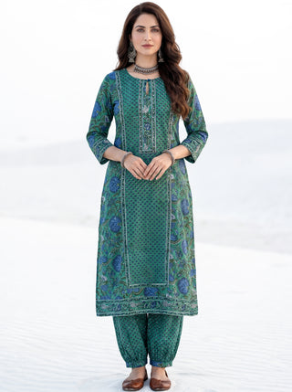 Aina Riwaaj Kurta