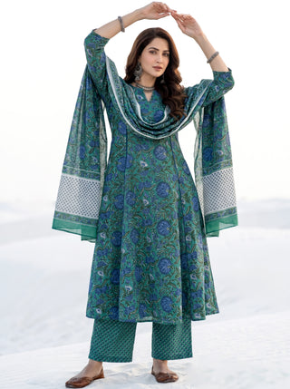Aina Lihaaj Set Of Kali Kurta Palazzo & Dupatta