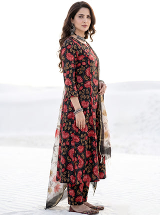 Aina Rasha Set Of Kali Kurta Pants & Dupatta