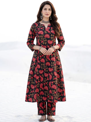 Aina Rasha Set Of Kali Kurta Pants & Dupatta