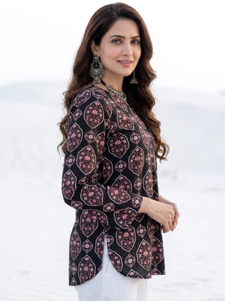 Bahaar Manar Top