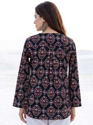 Bahaar Manar Top