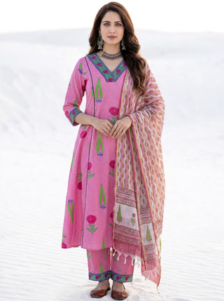 Aina Shahar Set Of Kali Kurta Pants & Dupatta