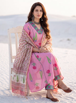 Aina Shahar Set Of Kali Kurta Pants & Dupatta