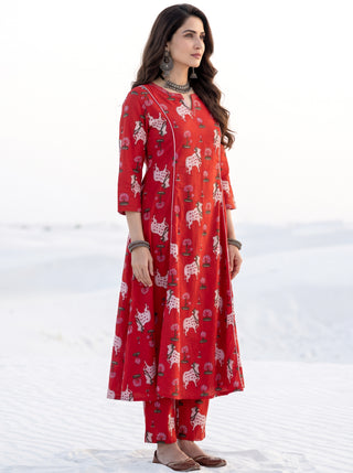 Aina Rasm Set Of Kali Kurta Pants & Dupatta