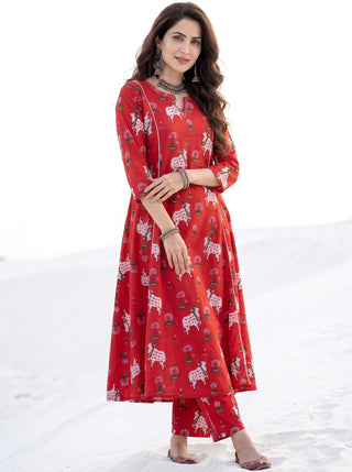 Aina Rasm Set Of Kali Kurta Pants & Dupatta