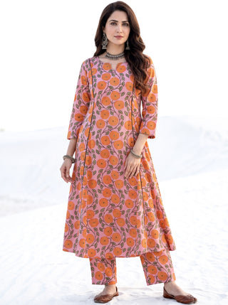 Aina Surai Set Of Kali Kurta Pants & Dupatta