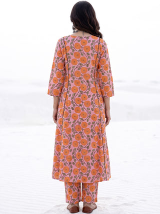 Aina Surai Kali Kurta