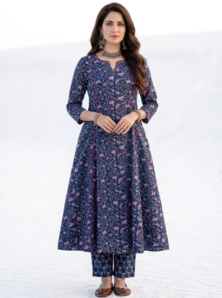 Aina Araz Kali Kurta