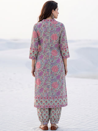 Aina Niyati Set Of Kali Kurta Pants & Dupatta