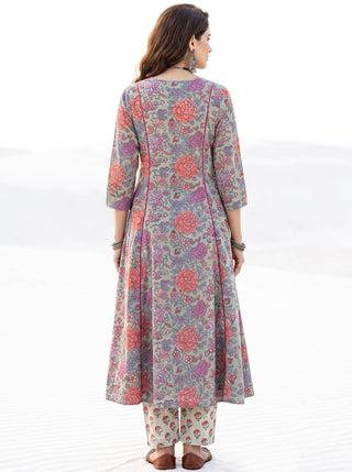 Aina Ektara Kali Kurta