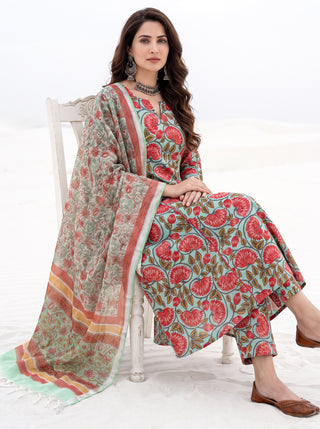 Aina Sayani Set Of Kali Kurta Pants & Dupatta