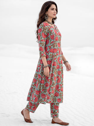 Aina Sayani Set Of Kali Kurta Pants & Dupatta