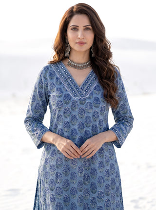 Aina Manara Set Of  Kurta Salwar Pants & Dupatta