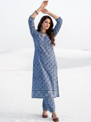 Aina Manara Set Of  Kurta Salwar Pants & Dupatta