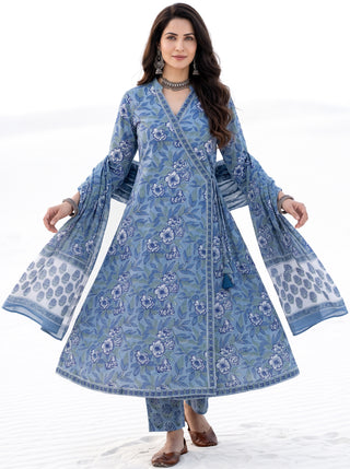 Aina Varee Set Of Angrakha Kurta Pants & Dupatta
