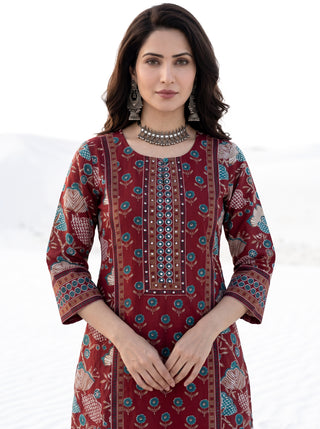 Aina Neera Kurta