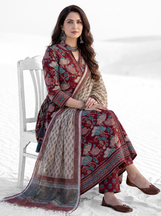 Aina Kashi Set Of Angrakha Kurta Pants & Dupatta