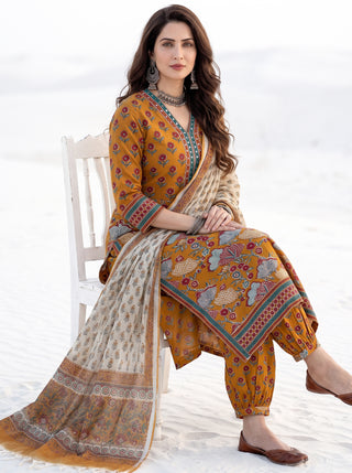 Aina Milan Set Of  Kurta Salwar Pants & Dupatta