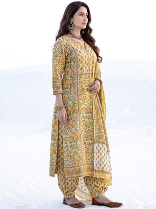 Aina Aparna Set Of  Kurta Salwar Pants & Dupatta