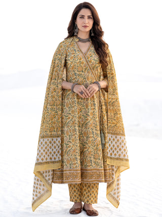 Aina Darshiya Set Of Angrakha Kurta Pants & Dupatta