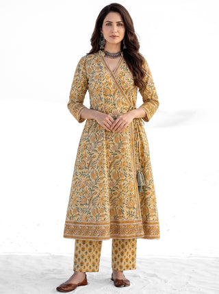Aina Darshiya Set Of Angrakha Kurta Pants & Dupatta