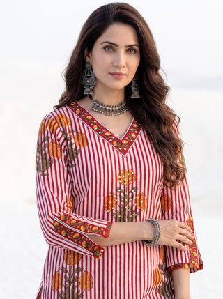 Aina Swara Kurta