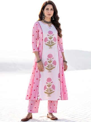Aina Agrami Set Of Kali Kurta Pants Dupatta