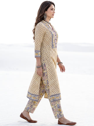 Aina Swarna Kurta