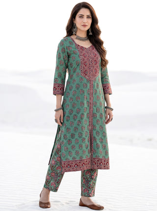 Aina Gahana Set Of  Kurta  Pants & Dupatta