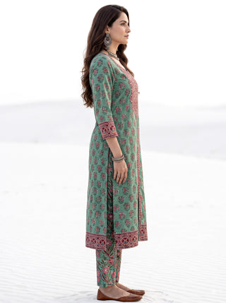 Aina Gahana Kurta