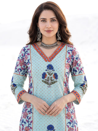 Aina Kaya Set Of  Kurta  Pants & Dupatta