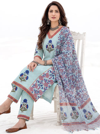 Aina Kaya Set Of  Kurta  Pants & Dupatta