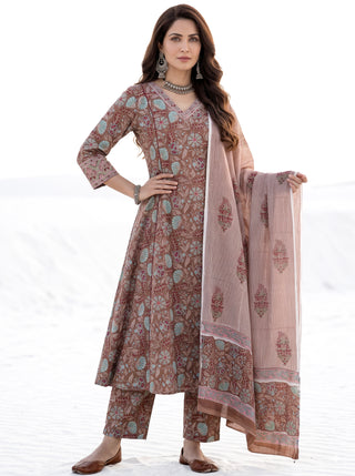 Aina Jiva Set Of Kali Kurta Pants & Dupatta