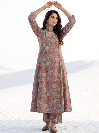 Aina Jiva Kurta