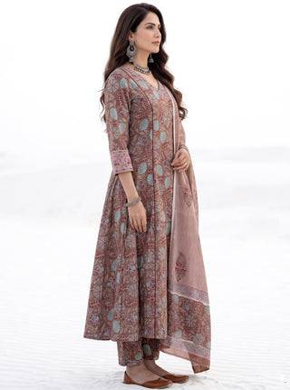 Aina Jiva Set Of Kali Kurta Pants & Dupatta