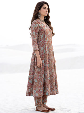 Aina Jiva Kurta