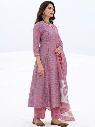 Aina Majili Set Of Kali Kurta Pants & Dupatta