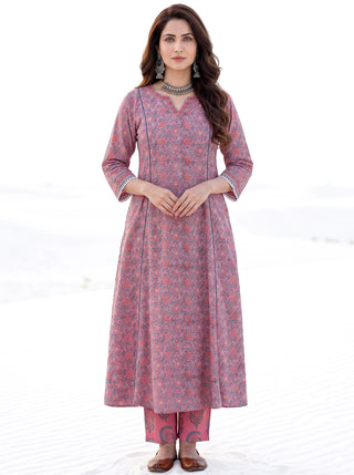 Aina Majili Set Of Kali Kurta Pants & Dupatta