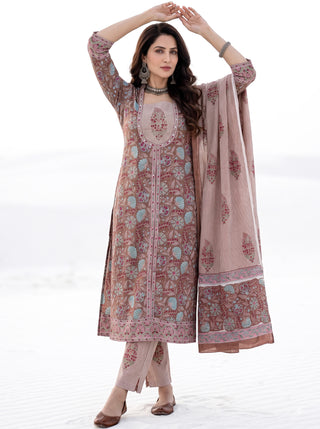 Aina Jariya Set Of Angrakha Kurta Pants & Dupatta