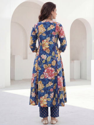 Aina Medha Set Of Kalidar Kurta Pants Dupatta