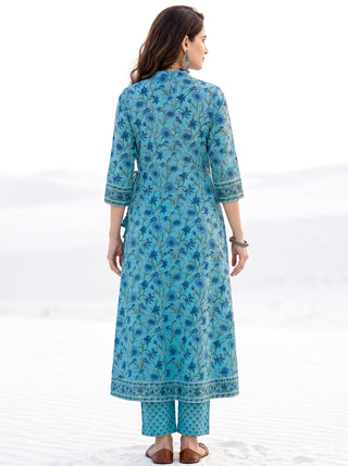 Aina Nirvasa Set Of Angrakha Kurta Pants & Dupatta