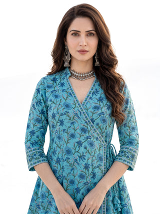 Aina Nirvasa Set Of Angrakha Kurta Pants & Dupatta