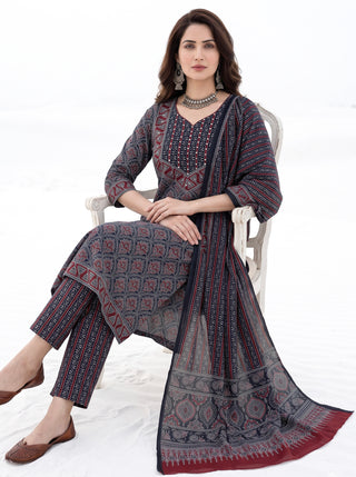 Ajrakh Savida Set of Kurta Salwar Pants & Dupatta