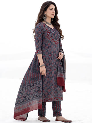 Ajrakh Savida Set of Kurta Salwar Pants & Dupatta