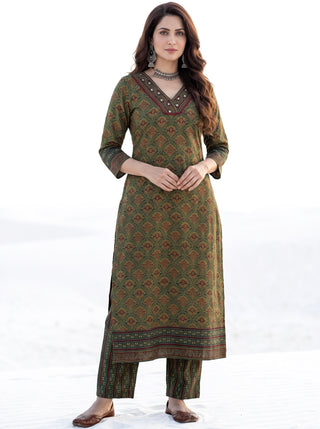 Ajrakh Rajauri Set of Kurta Salwar Pants & Dupatta
