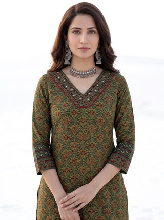 Ajrakh Rajauri Set of Kurta Salwar Pants & Dupatta